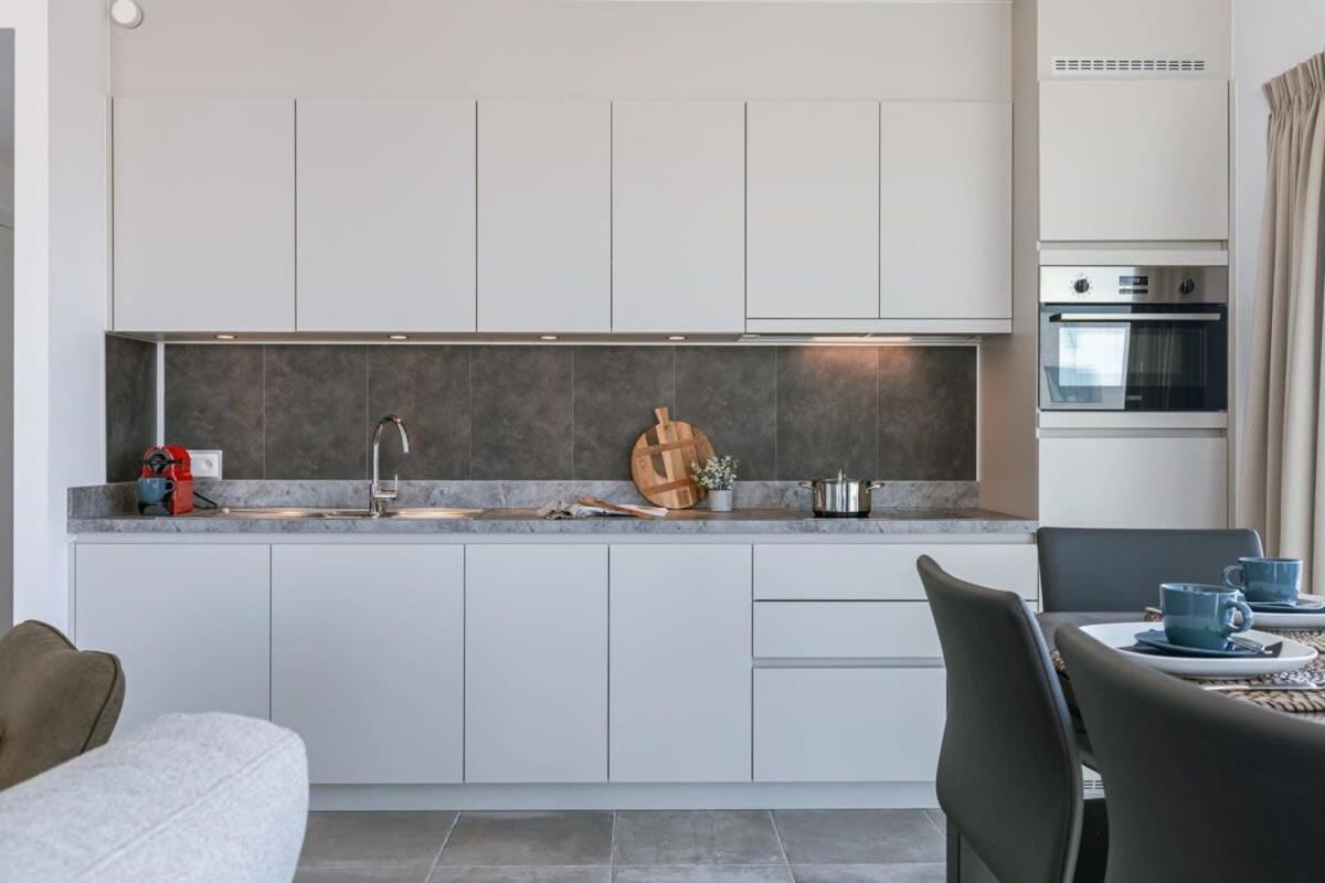 Huswell - Bright Apartment With Seaview Бреден Екстер'єр фото