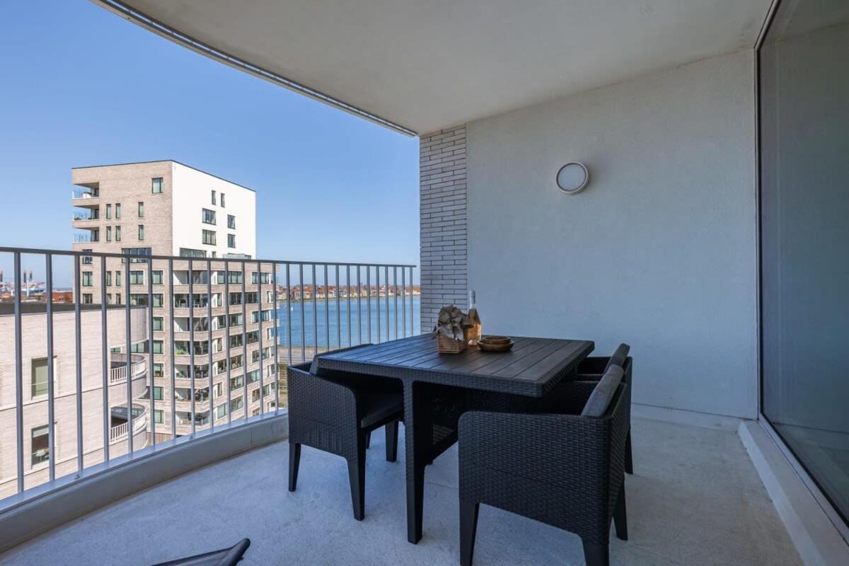 Huswell - Bright Apartment With Seaview Бреден Екстер'єр фото